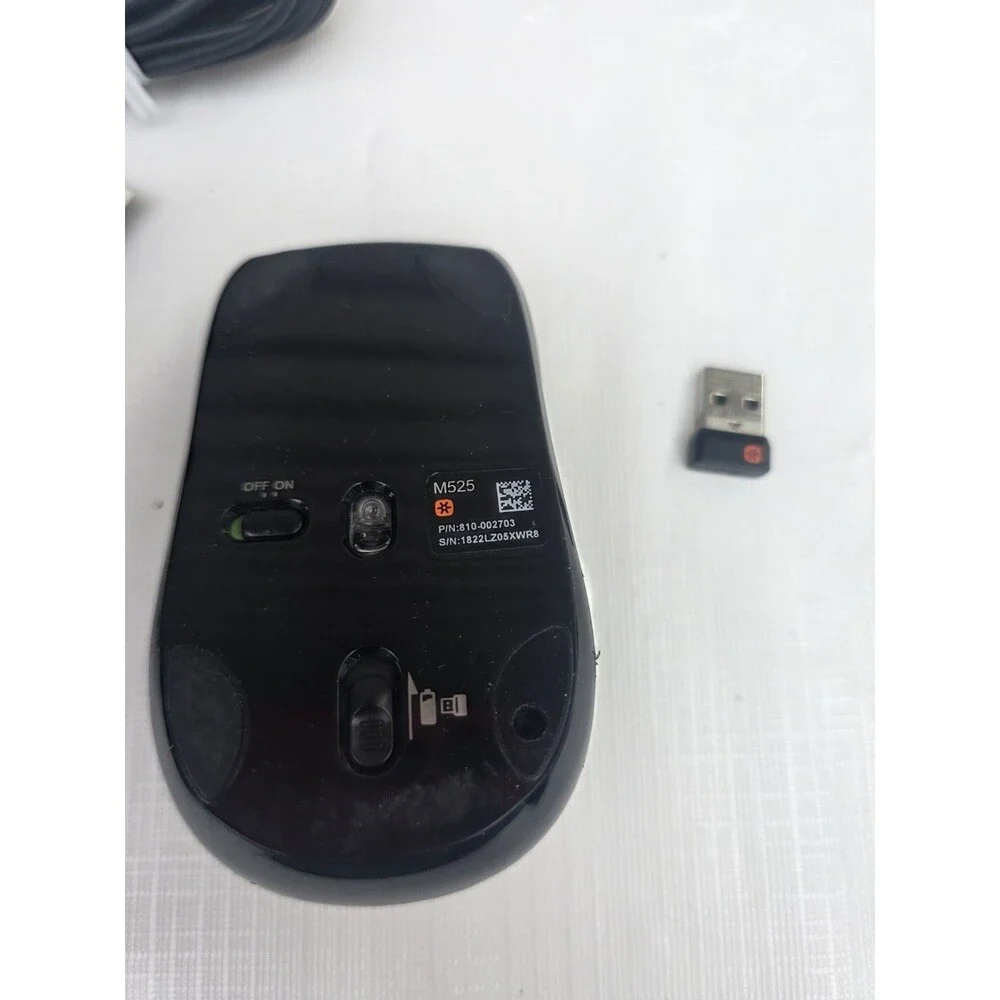 Logitech C930e 1080P HD Webcam w/ M525 Wireless Mouse Black Red Bundle 90° View